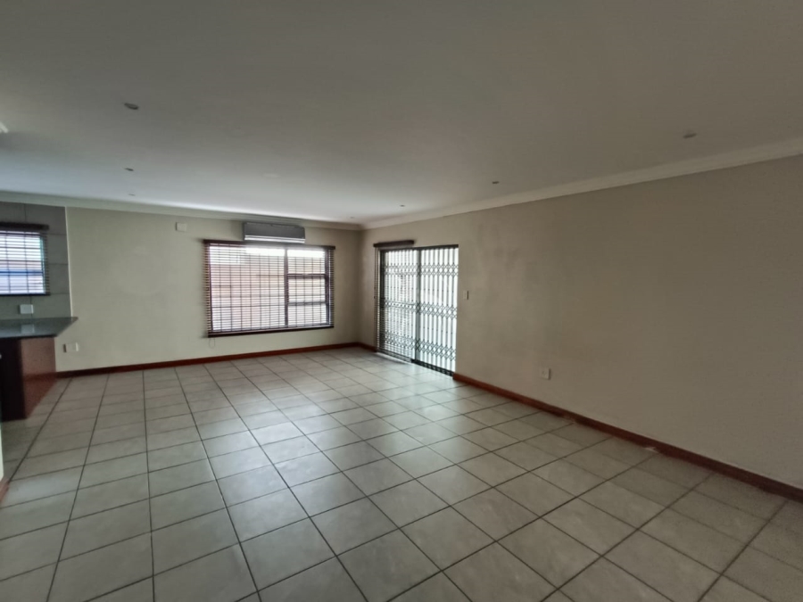 4 Bedroom Property for Sale in Boschdal North West